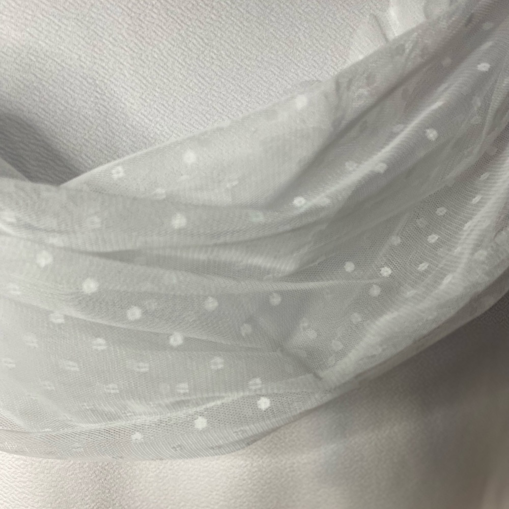 White blouse - Picture 5 of 6